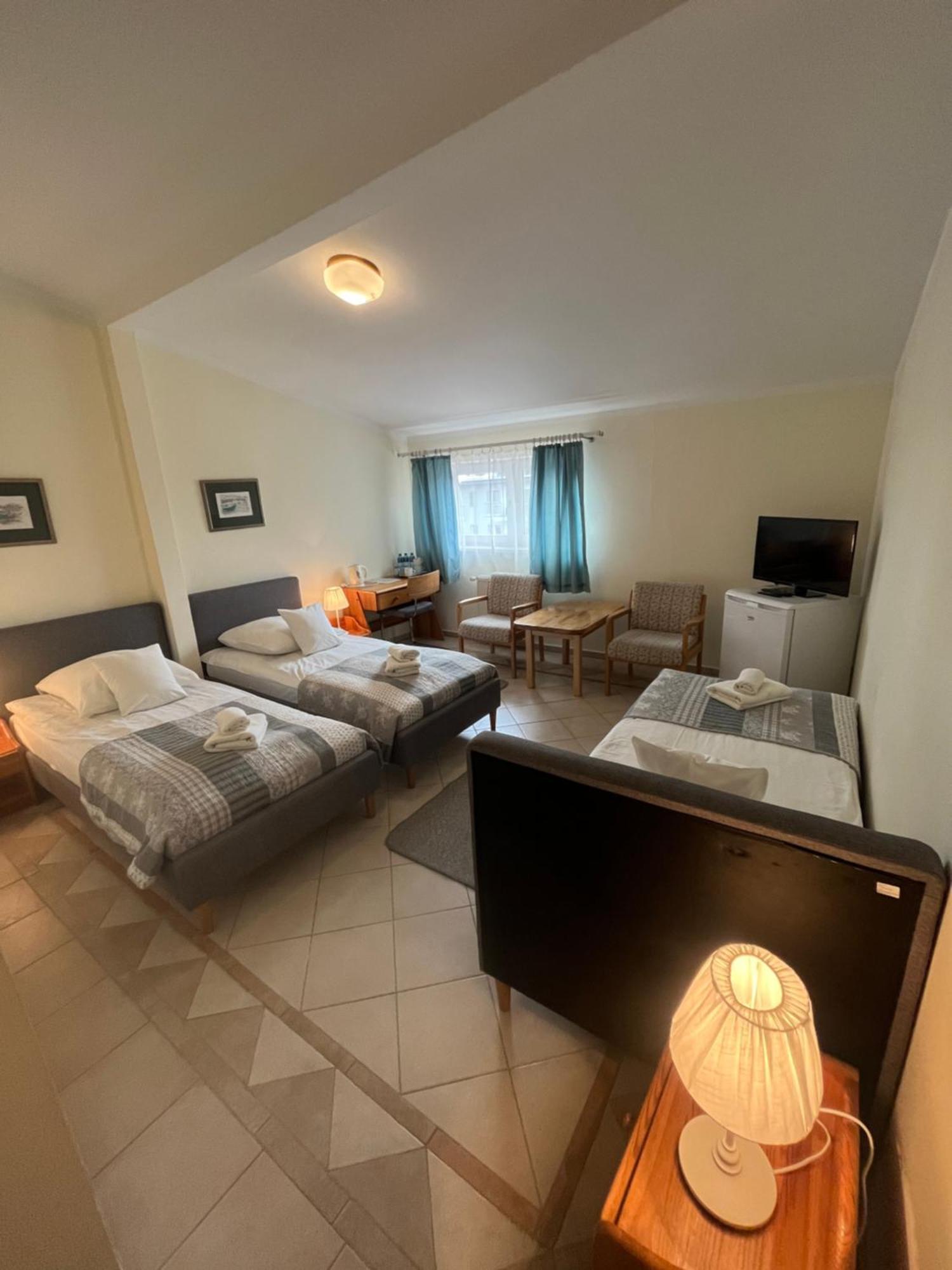 Gosciniec Jantar Hotel Giżycko Eksteriør billede