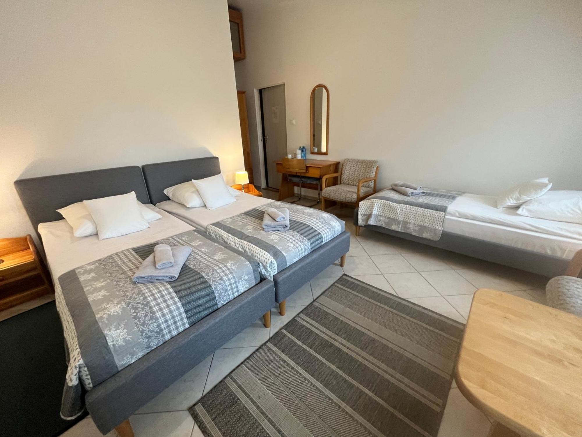 Gosciniec Jantar Hotel Giżycko Eksteriør billede